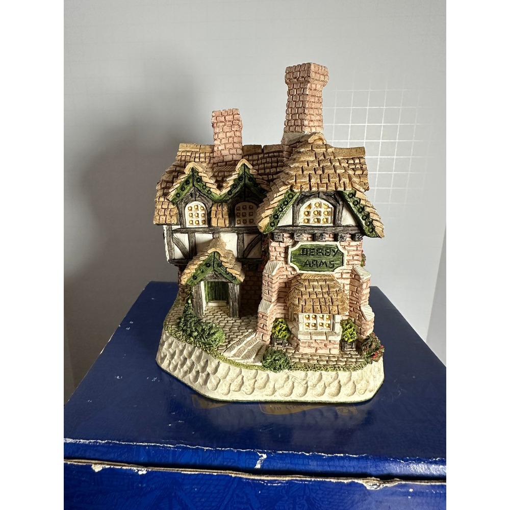 David Winter The Derby Arms Miniature Cottage 1996 OS Tan Good South Downs Pub